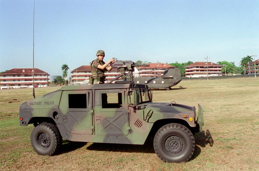  HMMWV M1025 1984 года  (фото 9 из 16)